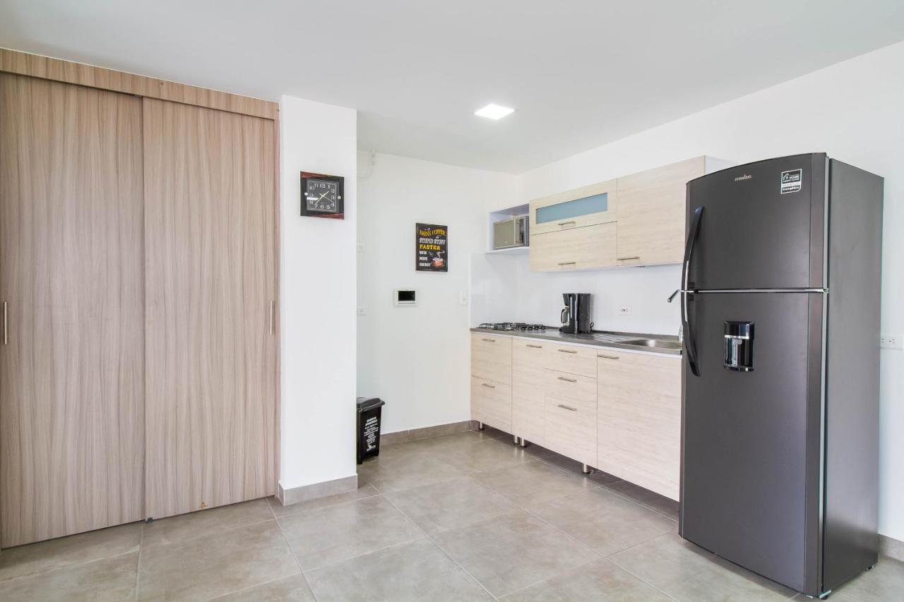 Camelot Apartahotel Μεντεγίν Εξωτερικό φωτογραφία