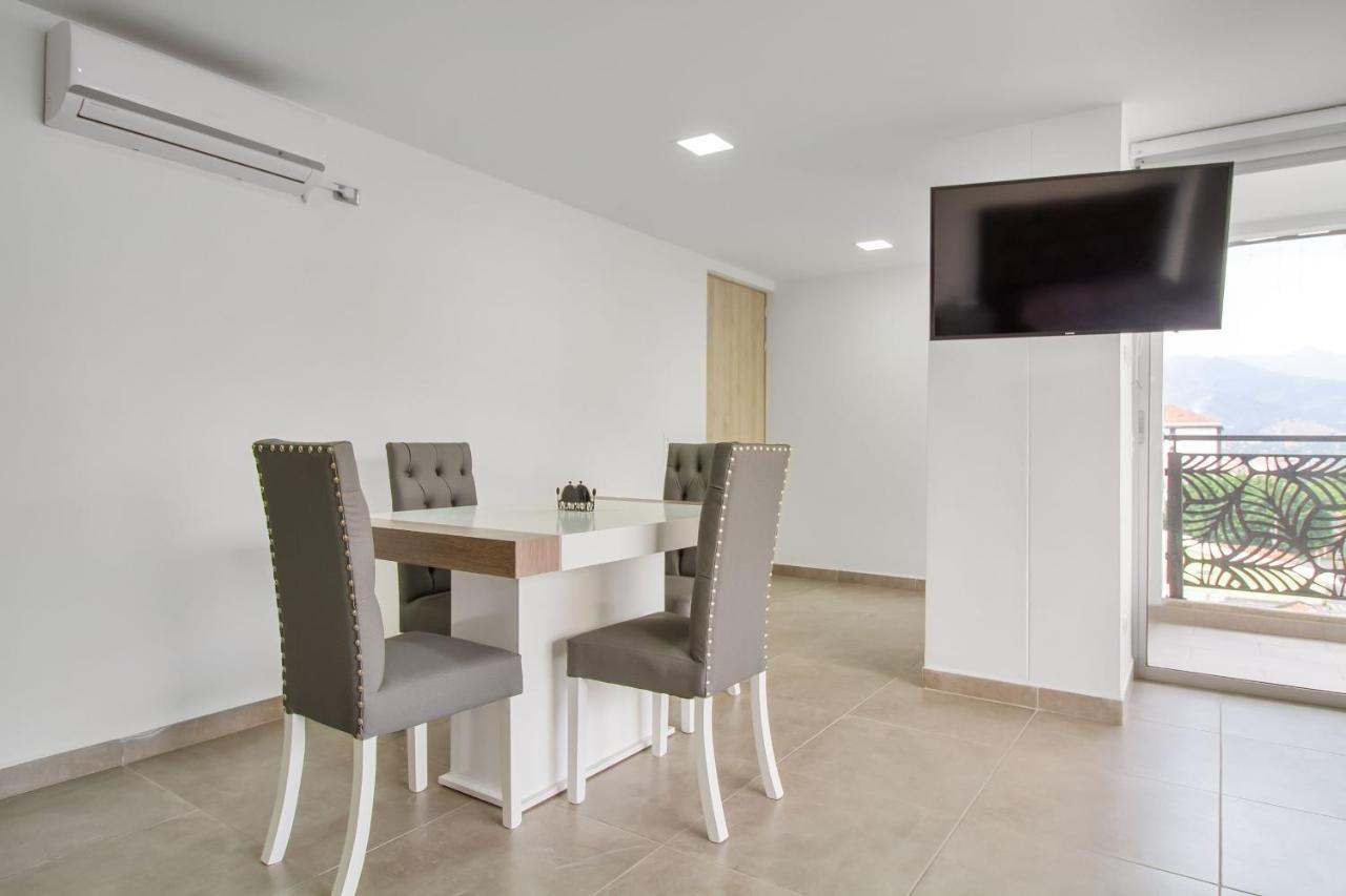 Camelot Apartahotel Μεντεγίν Εξωτερικό φωτογραφία