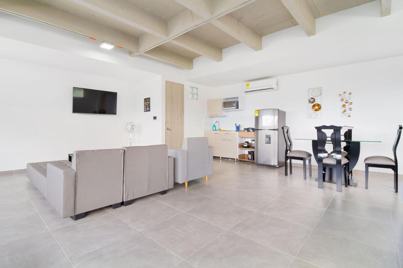Camelot Apartahotel Μεντεγίν Εξωτερικό φωτογραφία