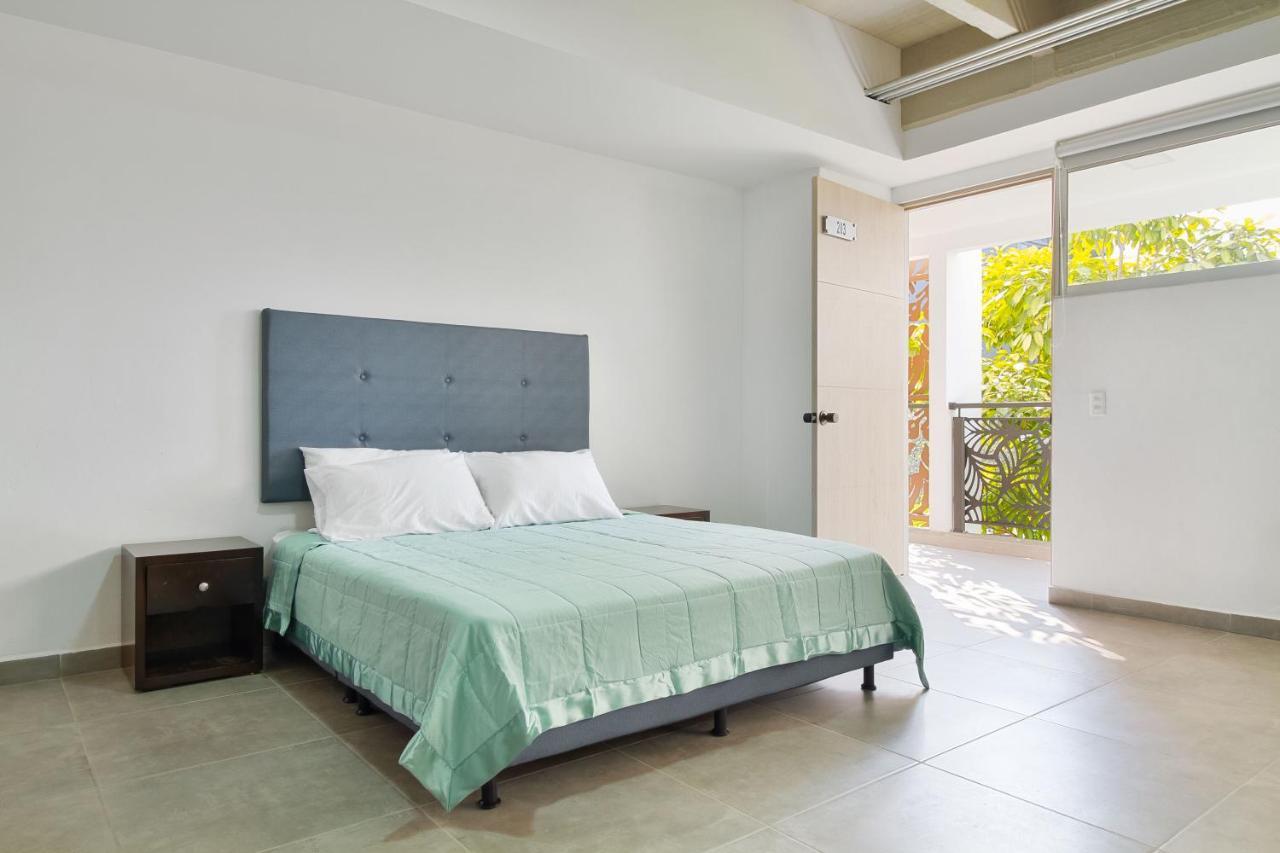 Camelot Apartahotel Μεντεγίν Εξωτερικό φωτογραφία