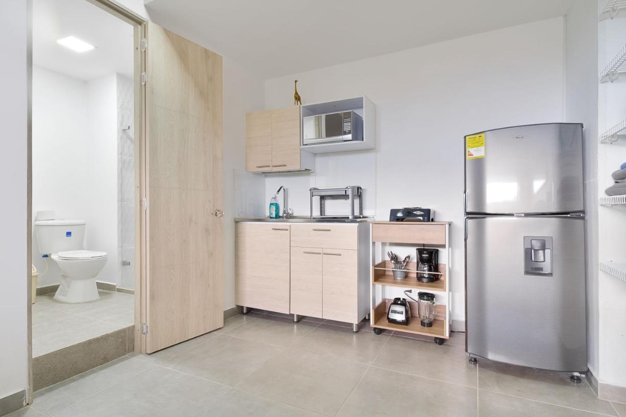 Camelot Apartahotel Μεντεγίν Εξωτερικό φωτογραφία